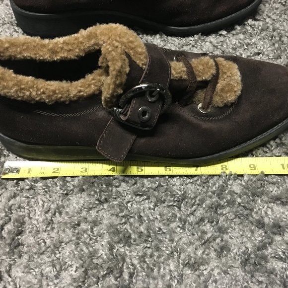 Stuart Weitzman suede fur lined shoes with buckle - Picture 2 of 9